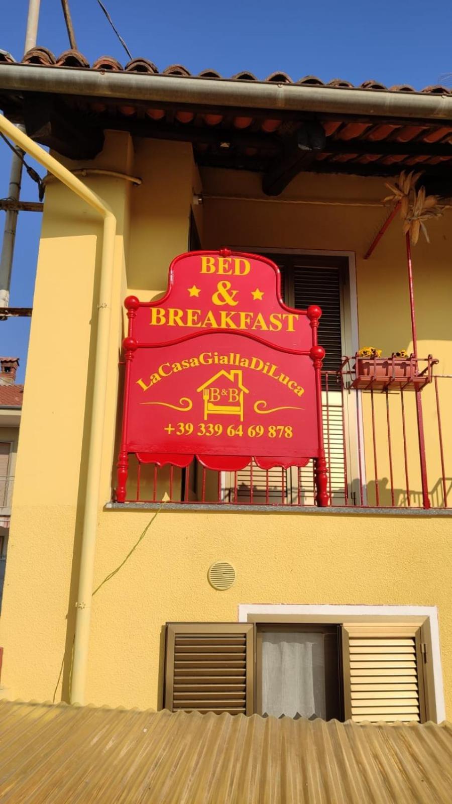 B&B La Casa Gialla Di Luca Mazzè Exterior foto